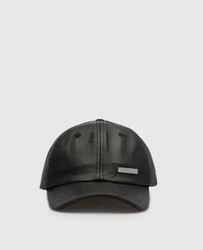 C2H4 Cappellino in pelle nera con logo R004HT117